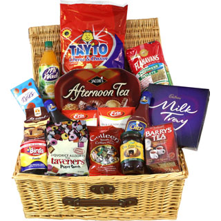 The Ultimate Irish Gift Hamper (FREE Delivery USA) image